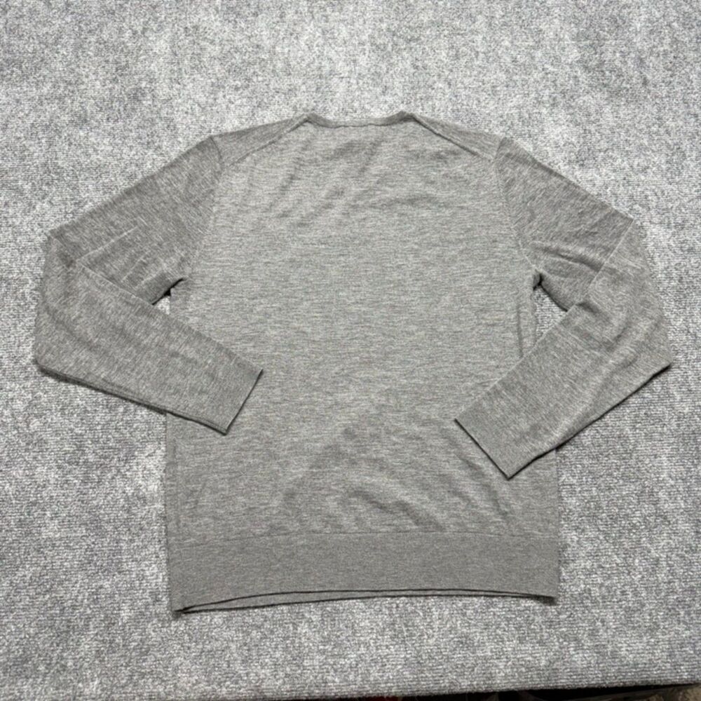 J.Hilburn Men's Small 100% Cashmere Sweater Gray V-Neck Long Sleeve Pullover